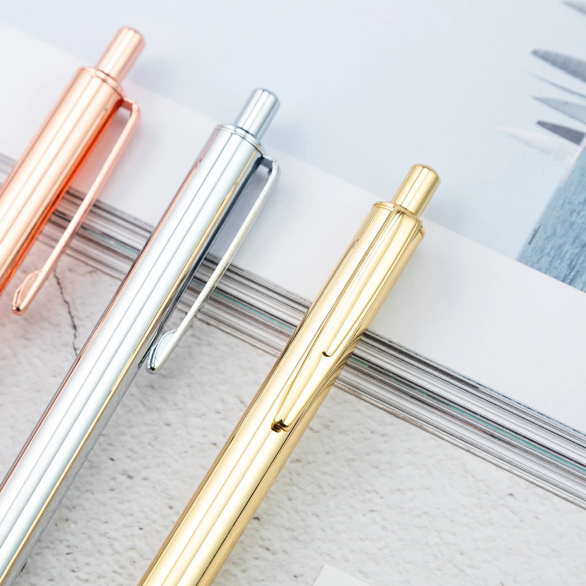 Penna a sfera metallica rosa oro, design elegante, punta 1.0 mm – confezione da…
