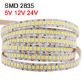 Striscia LED 2835 5 m 12 V, 240 LED/m, luce regolabile 2700‑6500 K