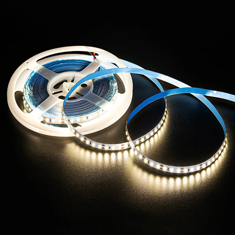 Striscia LED 12V 2835 60/120 LED/m – fino a 5 m, 3000‑6000 K, alta resa luminosa