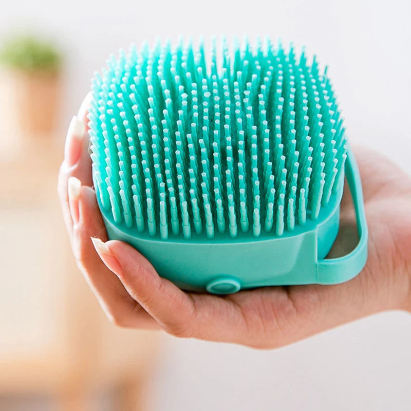 Spazzola in silicone morbido per cani e gatti – massaggio e dispenser shampoo