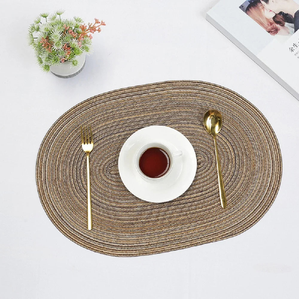 Sets de table ovales tressés en éco-polyester – Lot de 1, 4, 6 ou 10 pièces