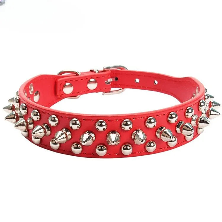 Collare per cane e gatto in pelle PU regolabile con rivetti punk e punte