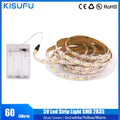 Striscia LED 5V flessibile 60 LED/m, RGB e bianco, impermeabile IP65/IP67, 3 AA