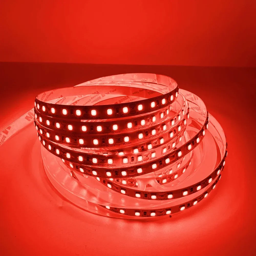 Striscia LED 2835 120 LED/m 8mm, colori RGB, AC 220‑240V, flessibile