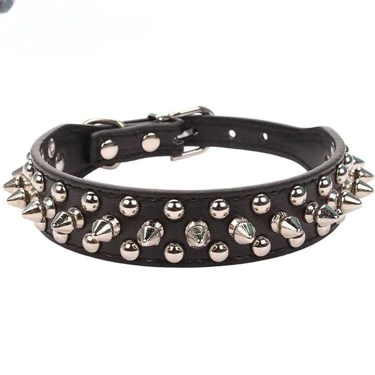 Collare per cane e gatto in pelle PU regolabile con rivetti punk e punte