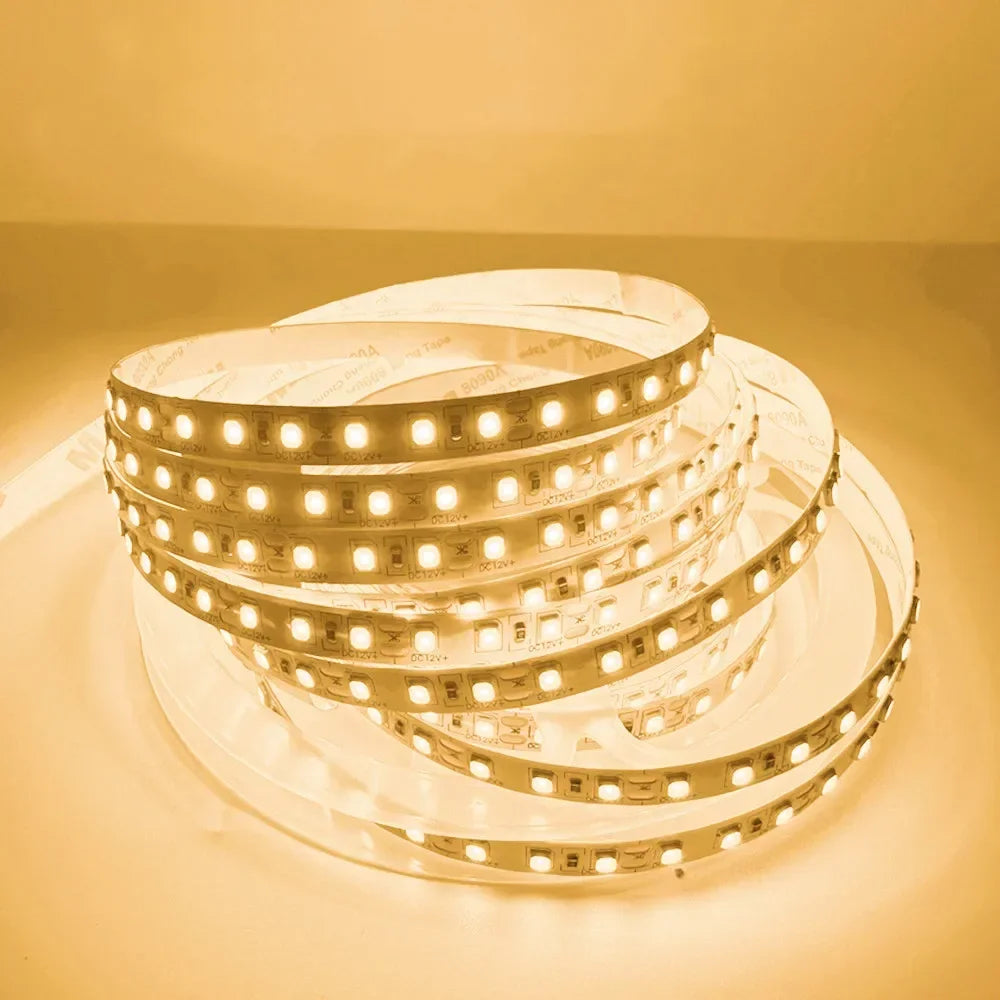 Striscia LED 2835 120 LED/m 8mm, colori RGB, AC 220‑240V, flessibile