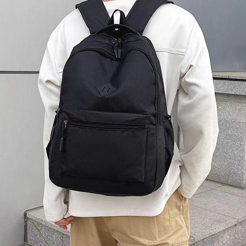 Nouveau sac à dos noir tendance, sac décontracté pour l'école, les trajets quotidiens, les sorties en plein air et les cadeaux de festival