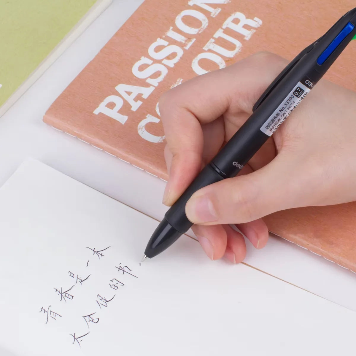 Penna a sfera 0.7 mm 4 colori – Blu, Nero, Rosso, Verde – Per ufficio e scuola