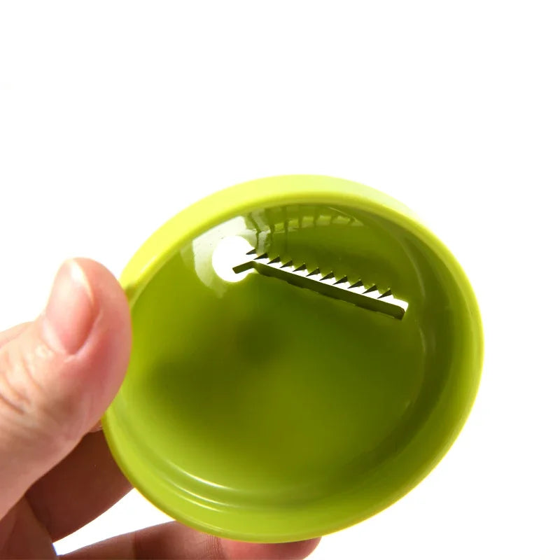Affettatrice rotante 3 in 1 – pelatore a spirale, grattugia e tritaglio