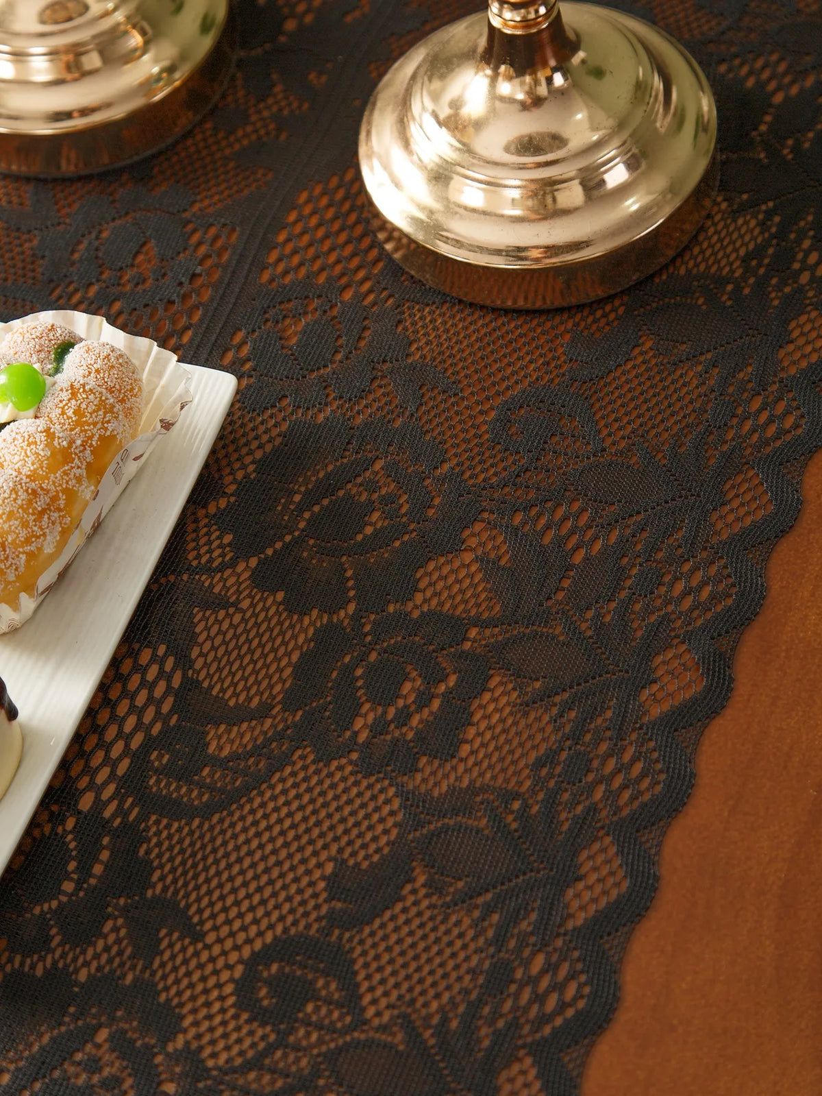 Rose Floral Lace Table Runner American Vintage Polyester Lace Cutout Table Runner for Dining Table Coffee Table