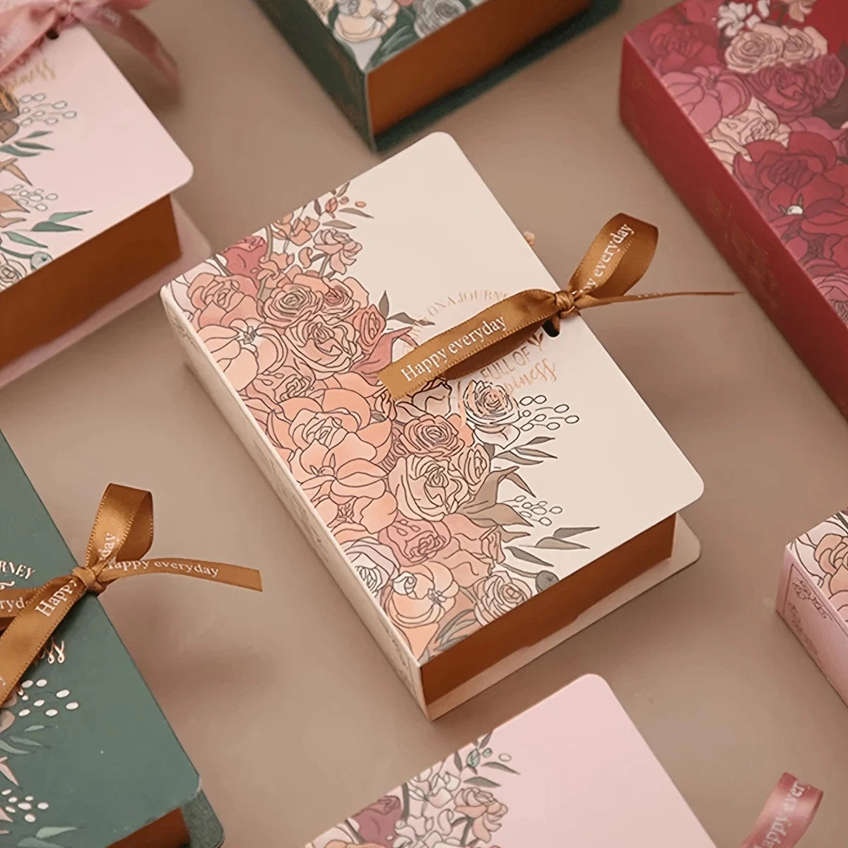 5Pcs Book Shape Gift Box Ith Ribbon Paperboard Candy Chocolate Present Packaging Box For Party, Wedding, Birthday Party gift box
