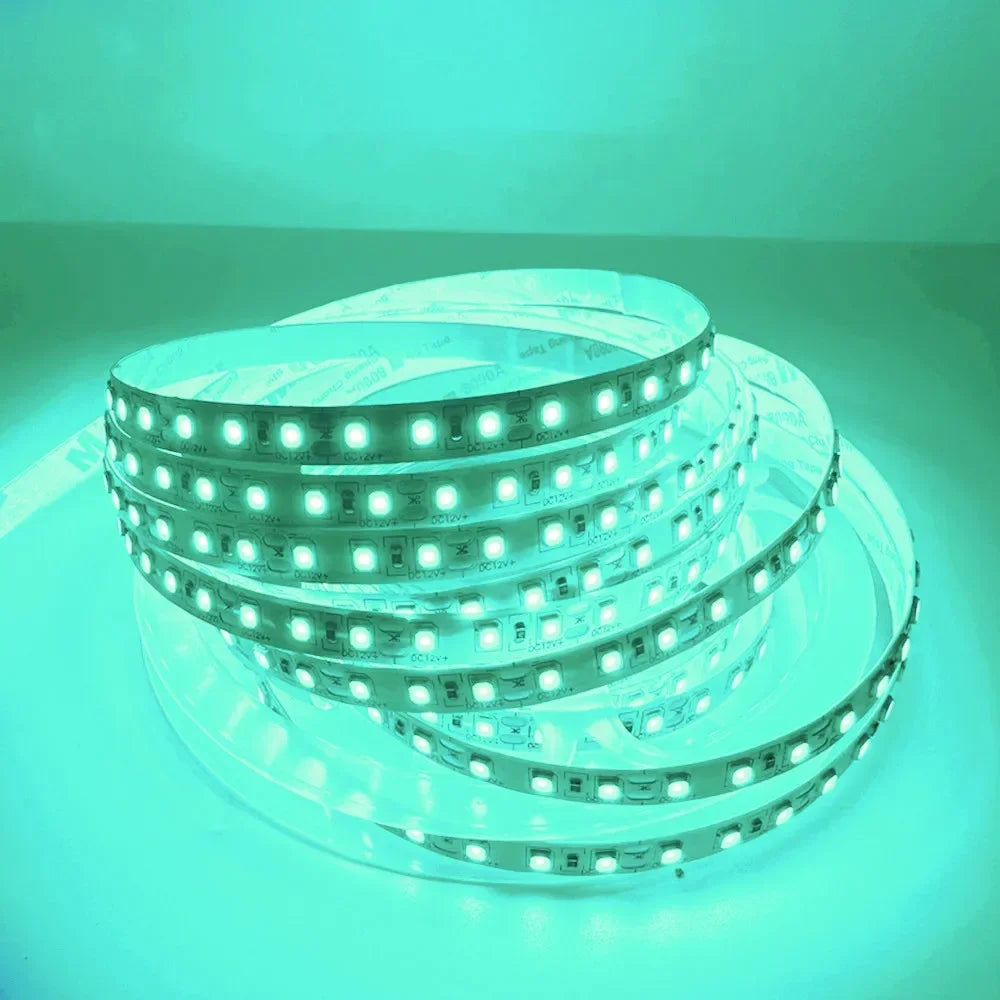 Striscia LED 2835 120 LED/m 8mm, colori RGB, AC 220‑240V, flessibile