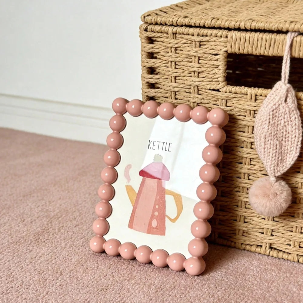 Photo Frame Beaded Picture Frame Cute Cartoon Design Kawaii Tabletop Photo Display Desktop Photo Holder for Home Office Bedroom