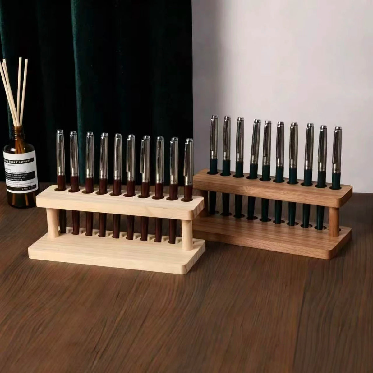Organizer da scrivania in legno di noce multifunzione: porta penne, supporto…
