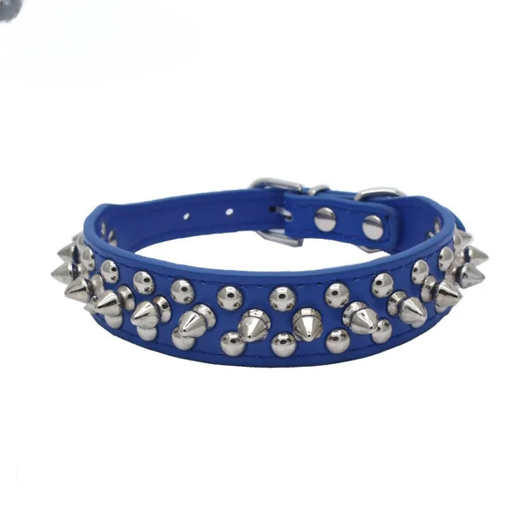 Collare per cane e gatto in pelle PU regolabile con rivetti punk e punte
