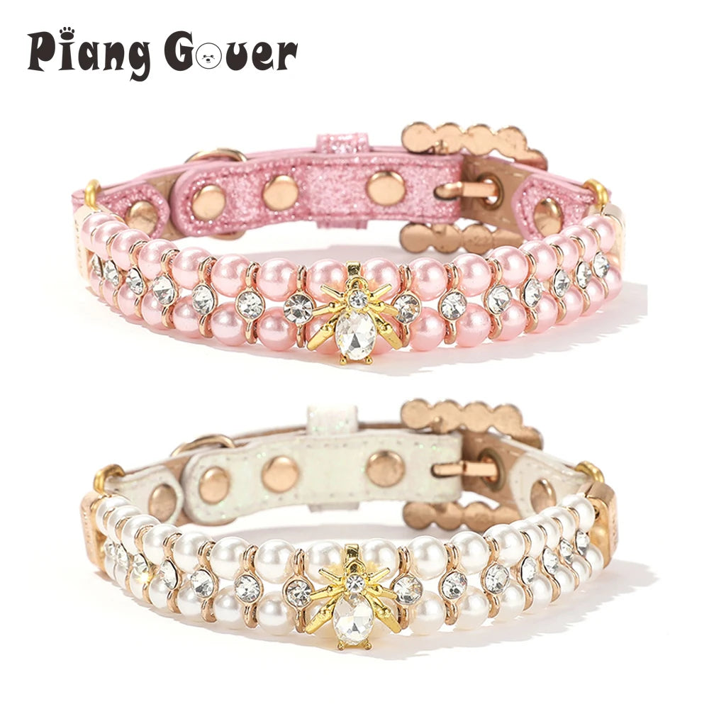 Collarino con Perla Artificiale per Cani e Gatti – Ciondolo Elegante in Pink e…