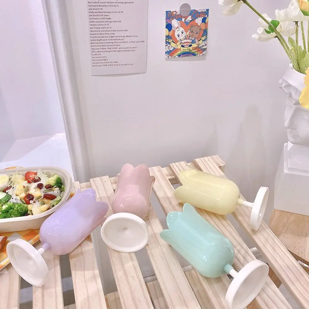 INS Tulips Storage Bucket Pen Holder Plastic Storage Tank Cup Makeup Brush Holder Desktop Storage Organizer Students Stationery