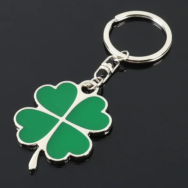 Metal High Quality Green Leaf Keychain Fashion Creative Beautiful Four Leaf Clover Alloy Lucky Key Chain Jewelry S161