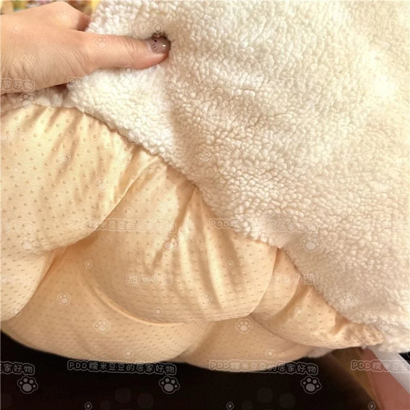 Cuscino peluche Rilakkuma invernale – Spessore extra per calore e comfort