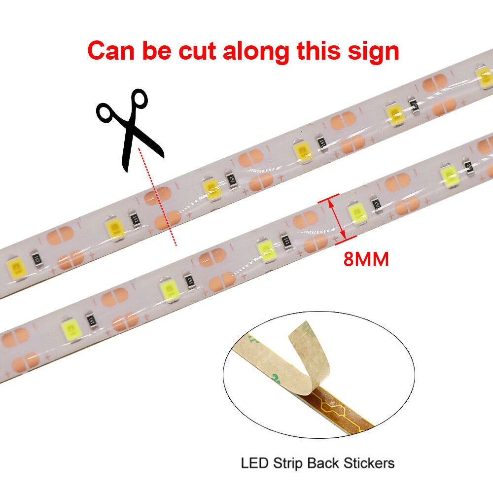 Striscia LED 5V flessibile 60 LED/m, RGB e bianco, impermeabile IP65/IP67, 3 AA