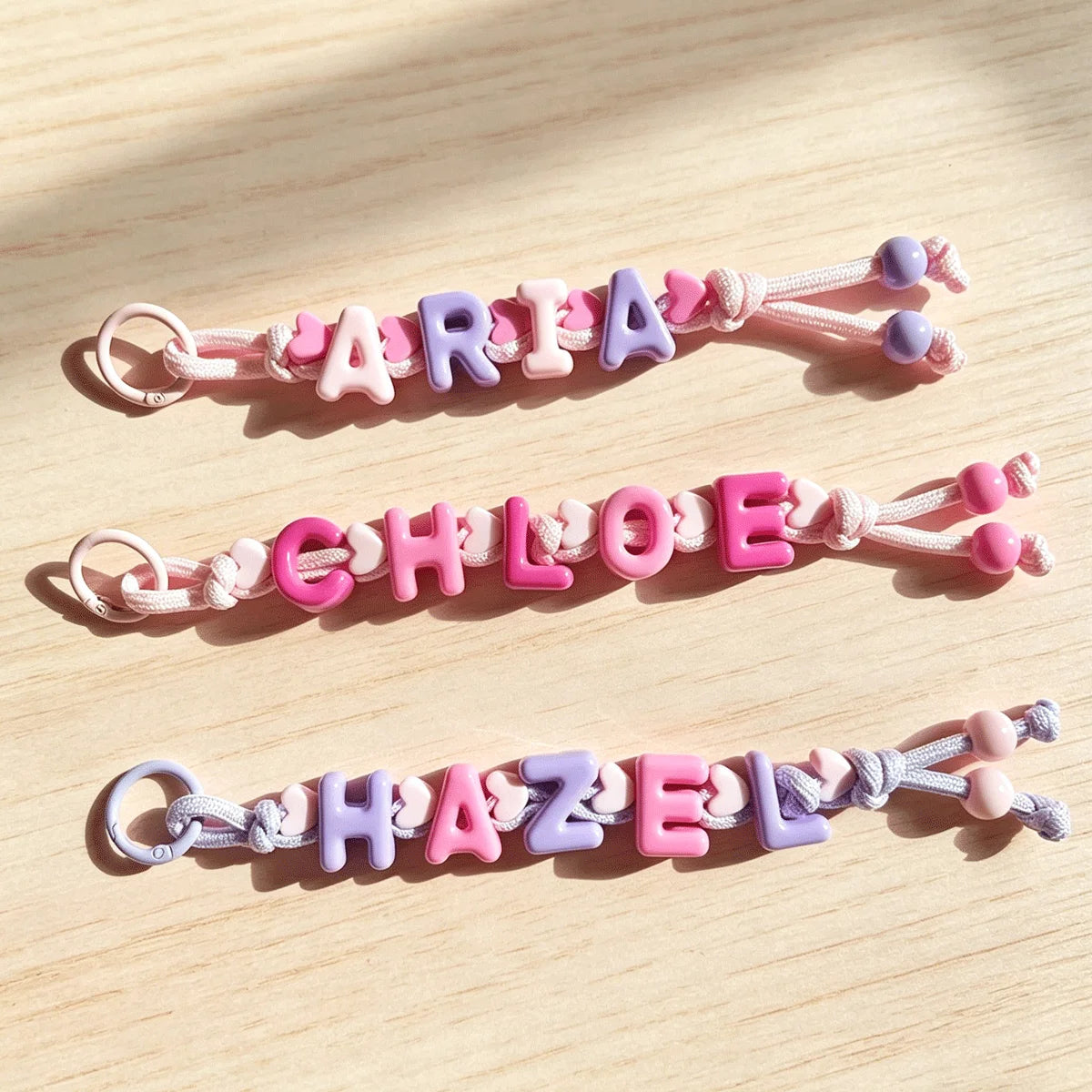 Portachiavi Personalizzato con Nome in Corda Intrecciata e Fiori