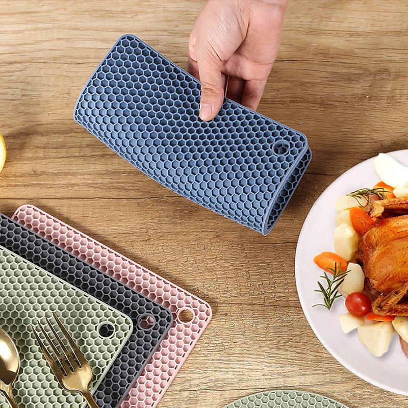Set da 2/4 Tappetini in Silicone Resistente al Calore per Tazze e Pentole