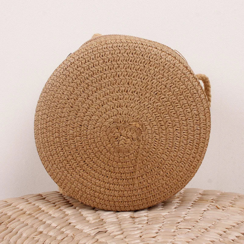 Borsa a tracolla rotonda in paglia intrecciata – stile boho per donna