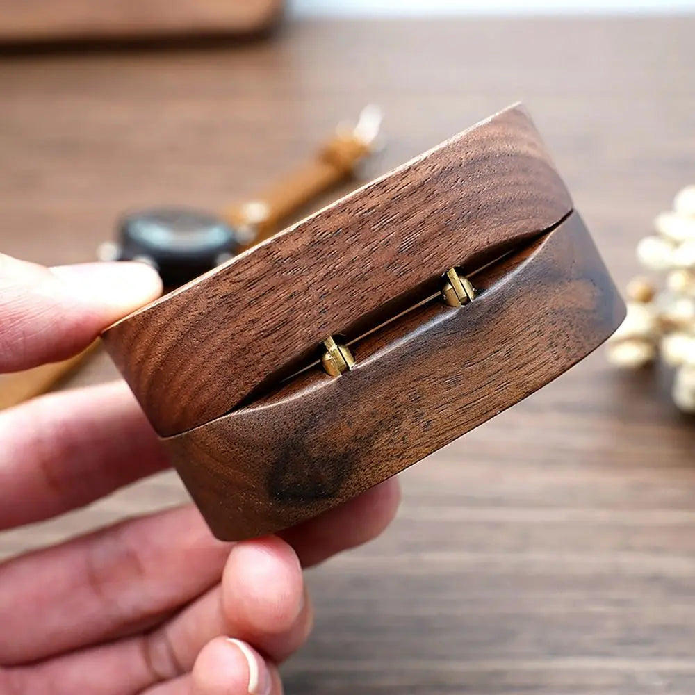 1Pcs Oval Wooden Retro Jewelry Box Lover Ring Display Box Engagement Wedding Couples Ring Storage Holder Love Gift Earrings Case