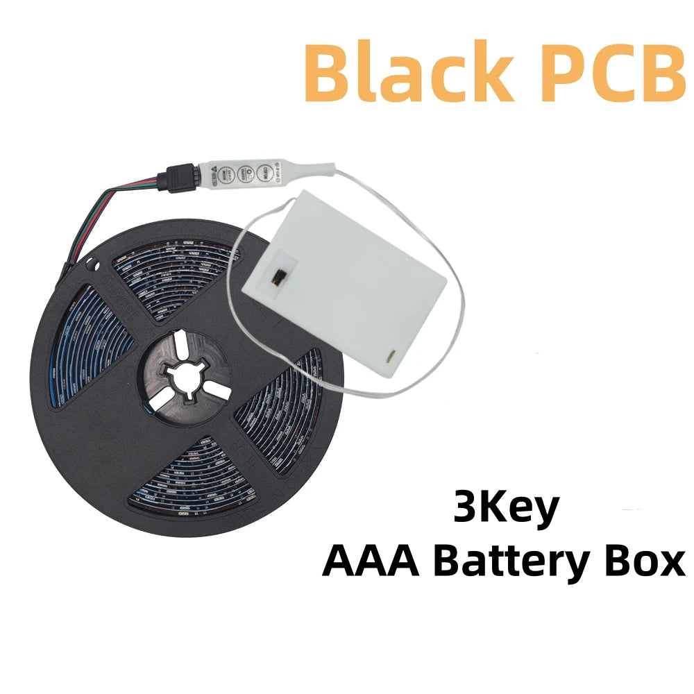 Striscia LED RGB 5V 30 LED/m con telecomando 24 tasti adesiva e impermeabile…