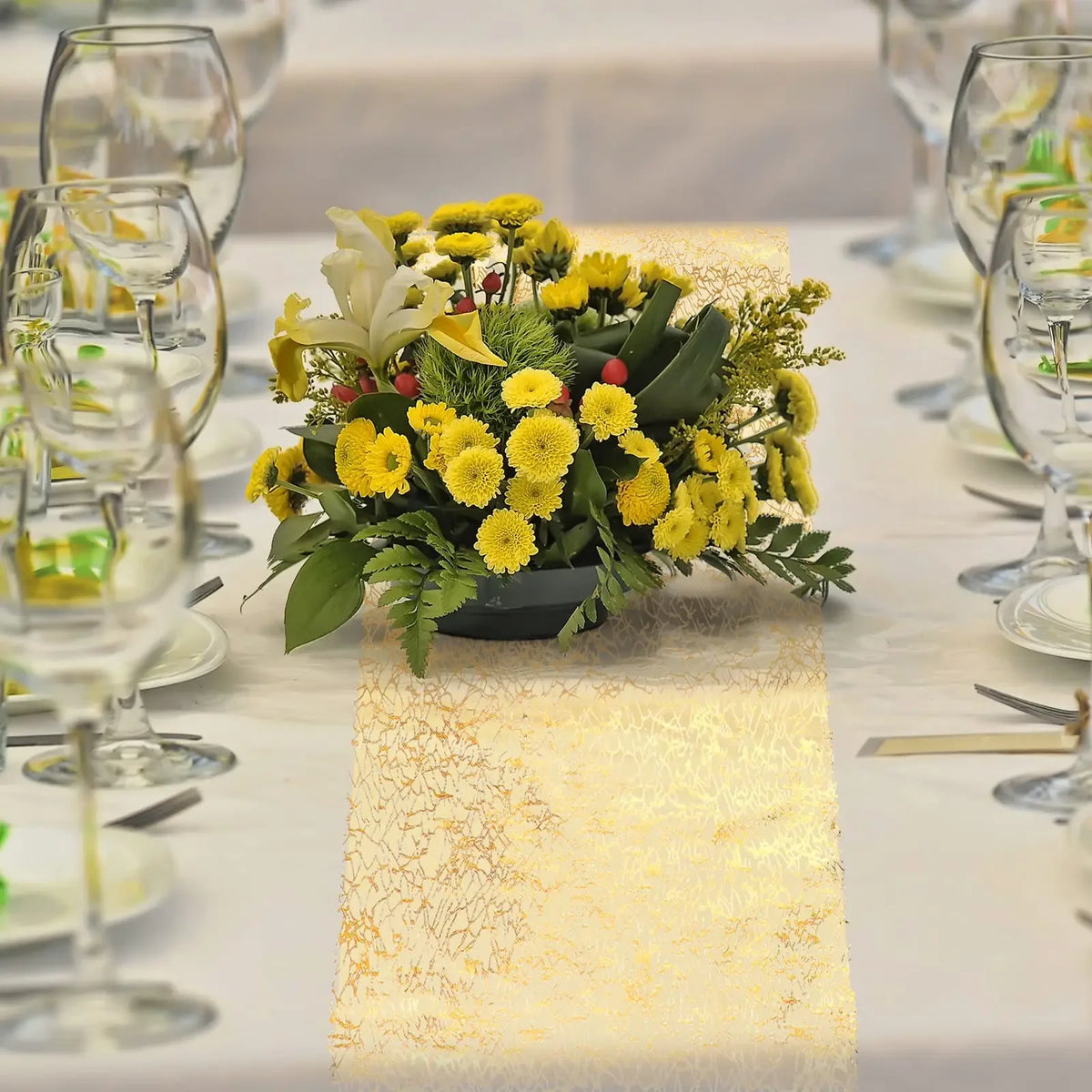 30x500cm Gold Table Runner Metallic Glitter Table Cloths Runner Metallic Roll Rectangle for Birthday Wedding Home Table Decor