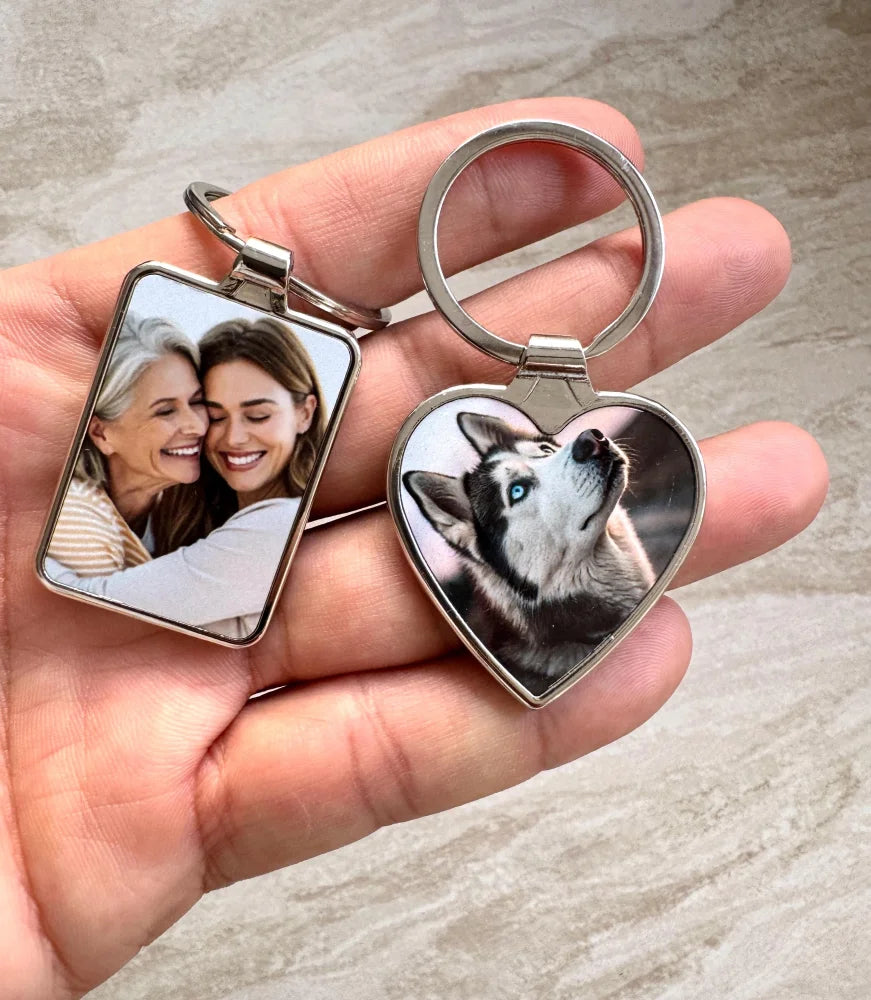Custom Photo Keychain: A Personalised Keepsake Gift, Suitable for Birthdays, Anniversaries and Everyday Memories
