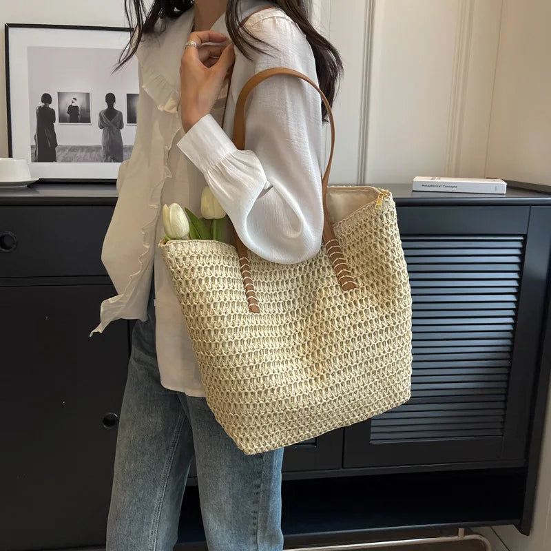 Borsa a tracolla in paglia intrecciata per donna – stile boho estivo 2025