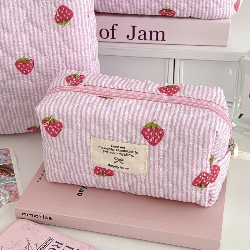 Sac à dos scolaire pour enfant, broderie fraise rose, cadeau d'anniversaire pour élève, nouveau cartable japonais dessin animé rose 2026