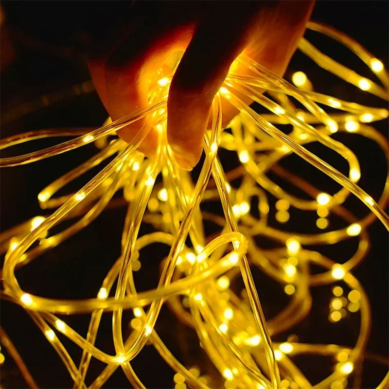 Filo LED Solare da Giardino 32 m – Luce Natalizia e Decorazioni per Eventi