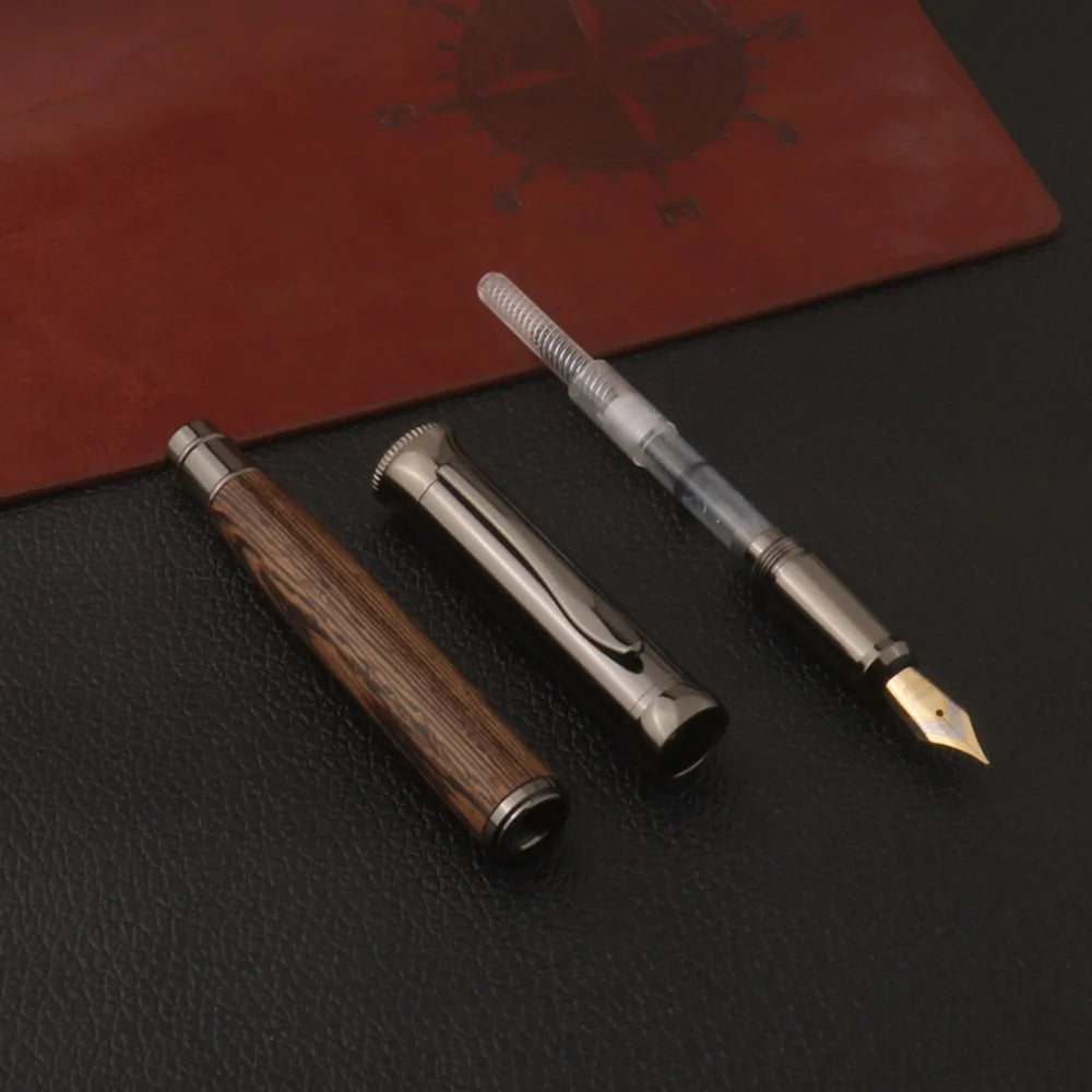 Penna stilografica in legno con motivo tigre grigio – punta 0,5 mm, 32 g