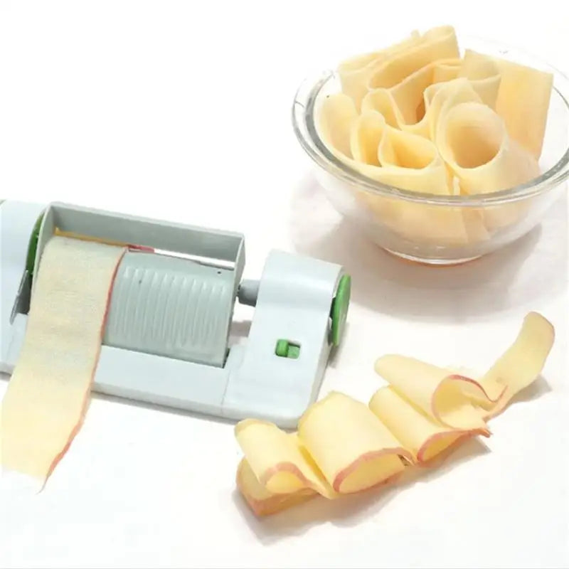 Affettatrice in plastica per mele, pere e verdure – tagliatore per patate