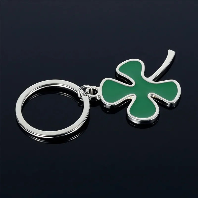 Metal High Quality Green Leaf Keychain Fashion Creative Beautiful Four Leaf Clover Alloy Lucky Key Chain Jewelry S161